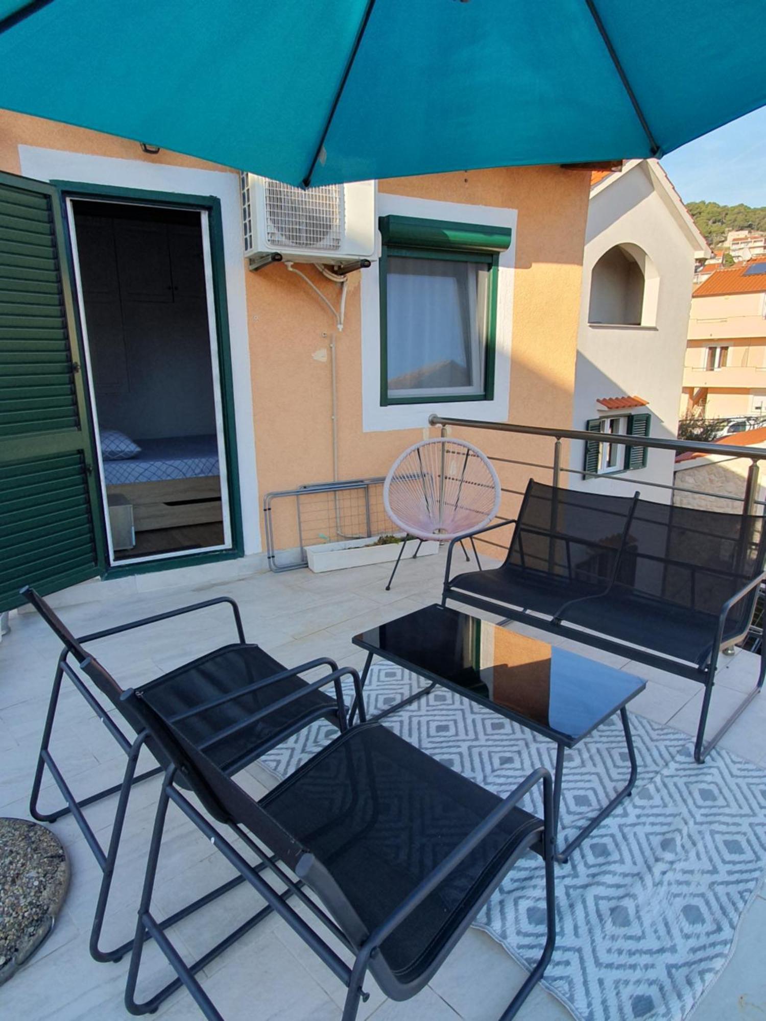 Apartment'S Dalmatia ชิเบนิก ภายนอก รูปภาพ