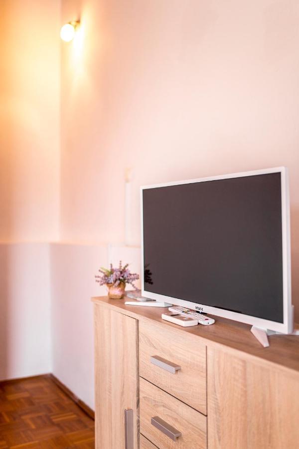 Apartment'S Dalmatia ชิเบนิก ภายนอก รูปภาพ